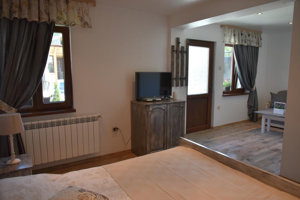 Guest House Zlateya Madara Exterior photo